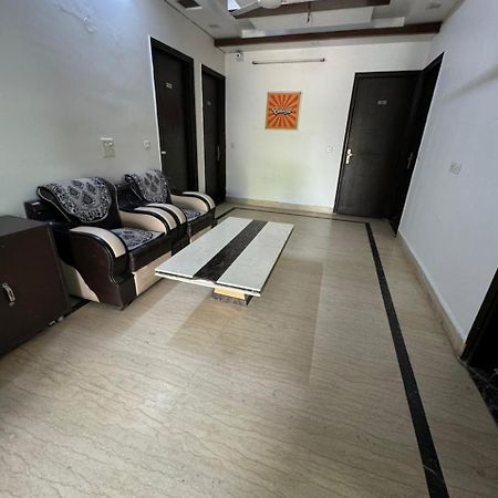 Hotel Parkview Residency à Gurgaon Extérieur photo